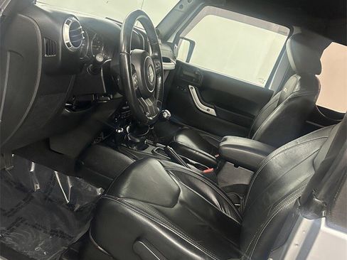 Used 2013 Jeep Wrangler Sahara w/ Dual Top Group image 10