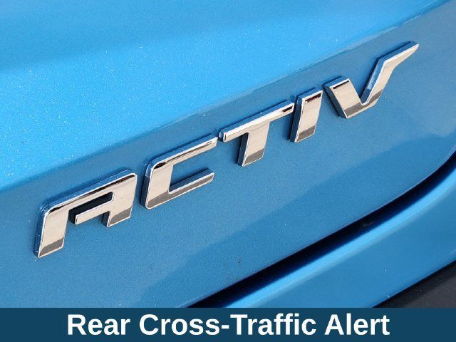 Used 2025 Chevrolet Trax ACTIV w/ Sunroof Package FWD image 15