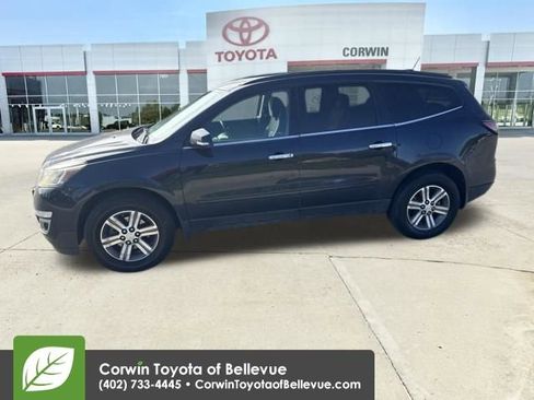 Used 2016 Chevrolet Traverse LT w/ Traveler's Package FWD image 5