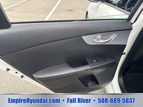 Used 2024 Kia Forte LXS FWD image 15