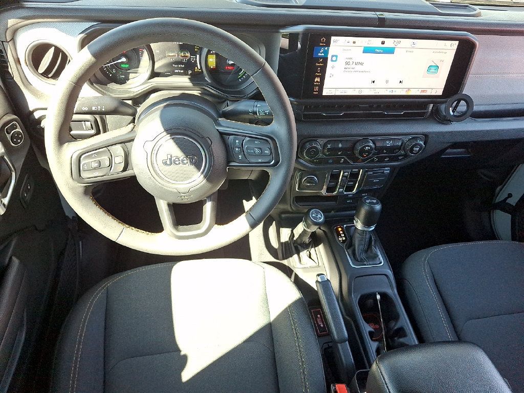 Used 2024 Jeep Wrangler Unlimited w/ Convenience Group AWD/4WD image 11
