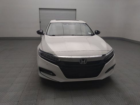 Used 2018 Honda Accord Touring image 14