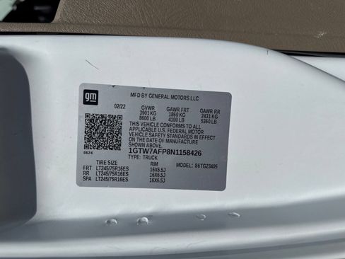 Used 2022 GMC Savana 2500 w/ Driver Convenience Package RWD image 30
