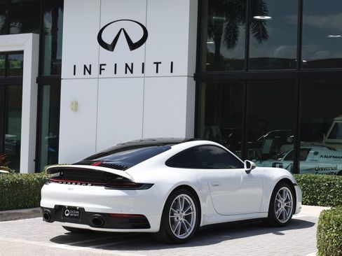 Used 2020 Porsche 911 Carrera w/ Sport Chrono Package RWD image 5