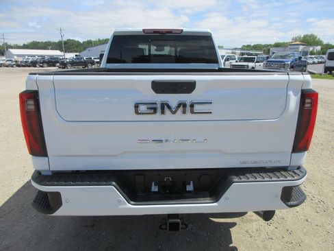 New 2026 GMC Sierra 2500 Denali Ultimate AWD/4WD image 6