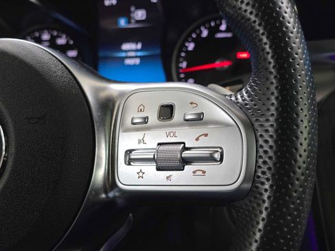 Used 2022 Mercedes-Benz GLC 300 4MATIC image 27