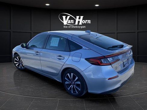 Used 2022 Honda Civic EX-L image 3
