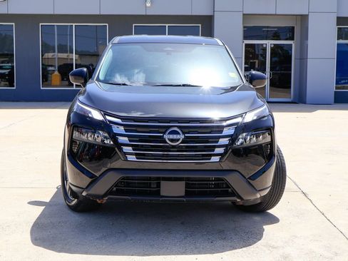Certified 2026 Nissan Rogue SV w/ Cold Weather Package FWD image 22