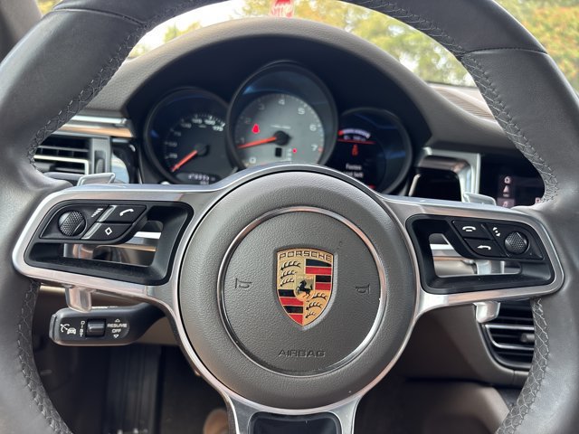 Used 2021 Porsche Macan S AWD/4WD image 28