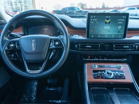 Used 2024 Lincoln Aviator Reserve image 13