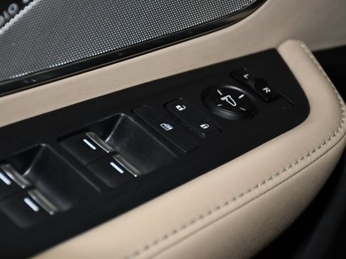 Used 2019 Acura RDX AWD w/ Advance Package image 33