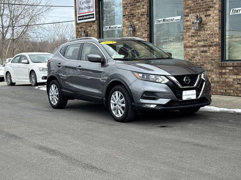 Used 2021 Nissan Rogue Sport SV image 7