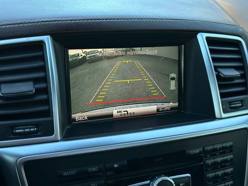 Used 2013 Mercedes-Benz ML 63 AMG 4MATIC image 32