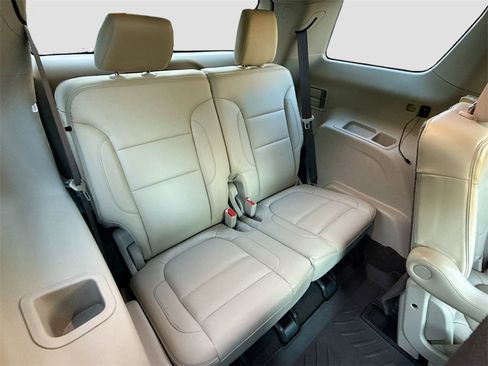 Used 2017 GMC Acadia Denali w/ Technology Package image 31