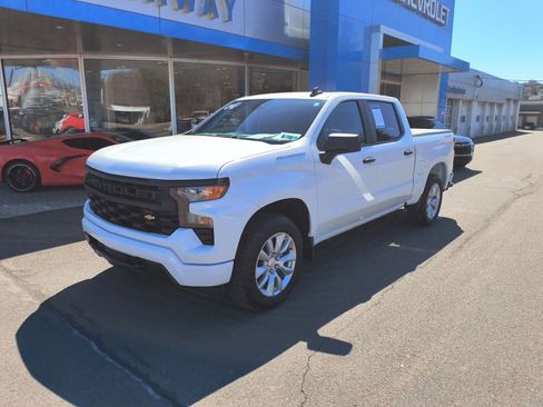 Used 2023 Chevrolet Silverado 1500 Custom image 4