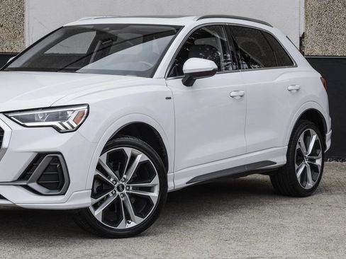 Used 2020 Audi Q3 2.0T Premium Plus w/ Premium Plus Package AWD/4WD image 5