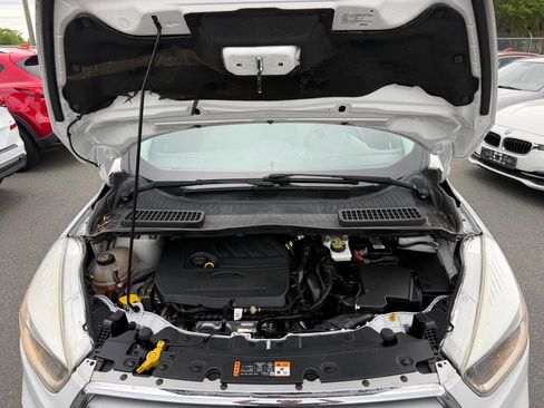 Used 2017 Ford Escape SE FWD image 22