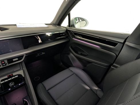 New 2026 Porsche Macan Electric image 23