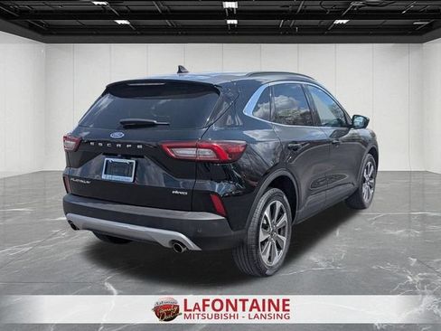 Used 2024 Ford Escape Platinum AWD/4WD image 5