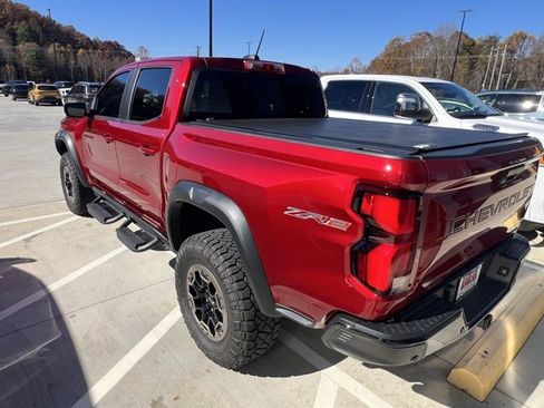 Used 2024 Chevrolet Colorado ZR2 w/ ZR2 Convenience Package III image 6