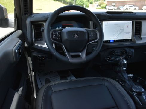 New 2026 Ford Bronco Outer Banks AWD/4WD image 17