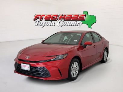 Used 2025 Toyota Camry LE w/ Convenience Package