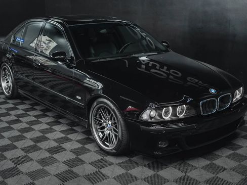 Used 2003 BMW M5 image 23