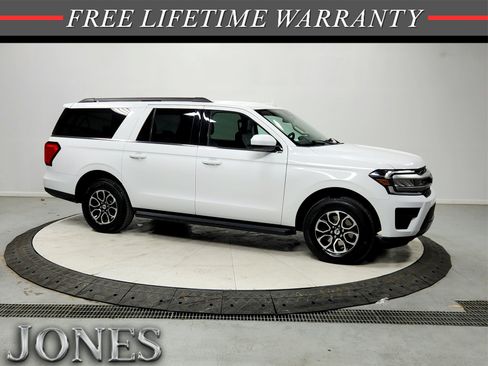 Used 2024 Ford Expedition Max XLT image 1