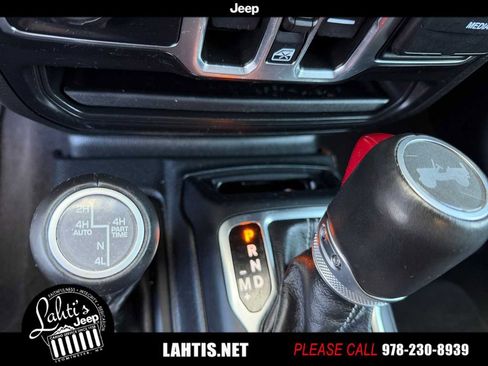 Certified 2022 Jeep Wrangler Unlimited Sahara w/ Cold Weather Group image 37