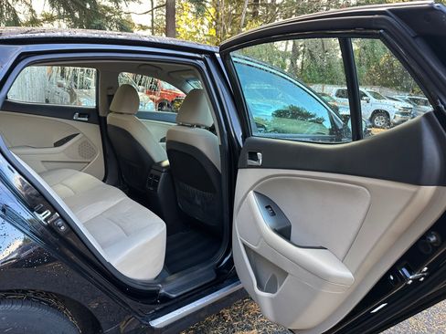 Used 2016 Kia Optima Hybrid image 13