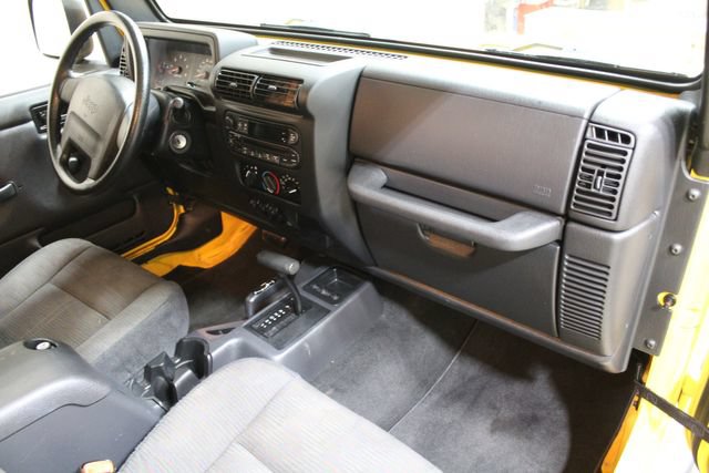 Used 2004 Jeep Wrangler X w/ Wheel Plus Group AWD/4WD image 16