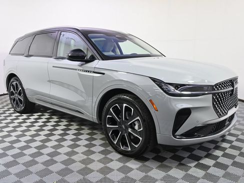 New 2026 Lincoln Nautilus Reserve AWD/4WD image 8