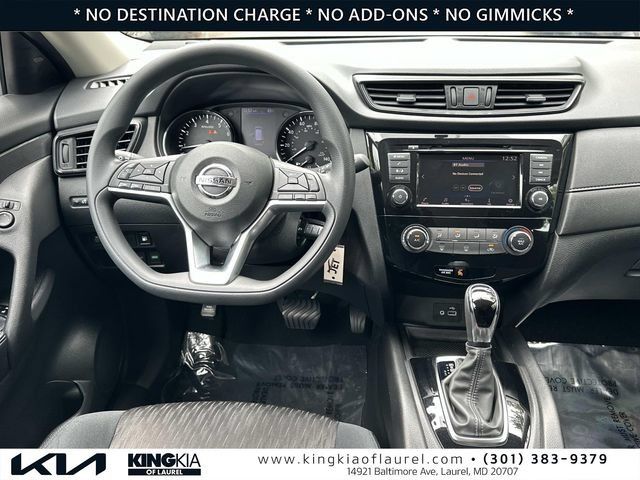 Used 2018 Nissan Rogue S FWD image 2