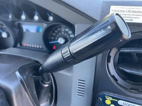 Used 2014 Ford F550 2WD Regular Cab Super Duty image 20