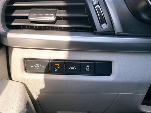 Used 2020 Kia Telluride S w/ S 8 Passenger Seating Package image 34