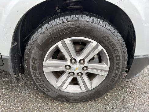 Used 2015 Chevrolet Traverse LT image 13