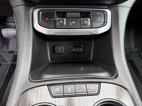 Used 2023 GMC Acadia SLT AWD/4WD image 21