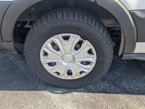 Used 2016 Ford Transit 250 130 Low Roof w/ Exterior Upgrade Package image 9