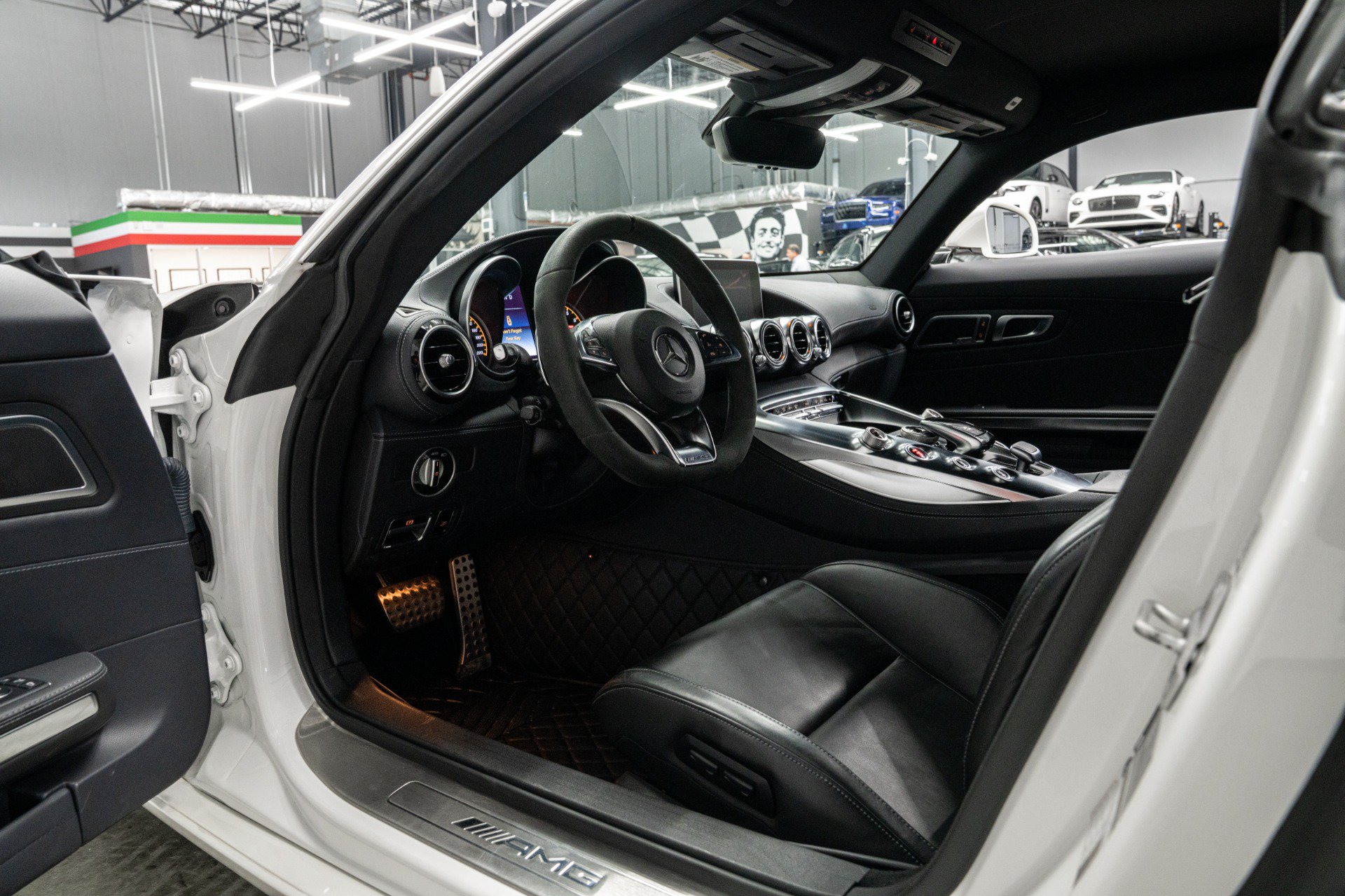 Used 2016 Mercedes-Benz AMG GT S image 29