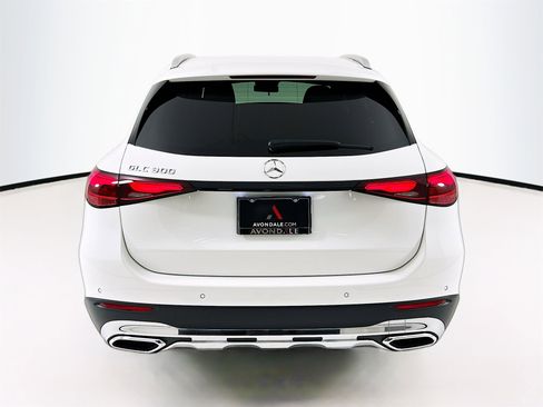 Used 2024 Mercedes-Benz GLC 300 image 7