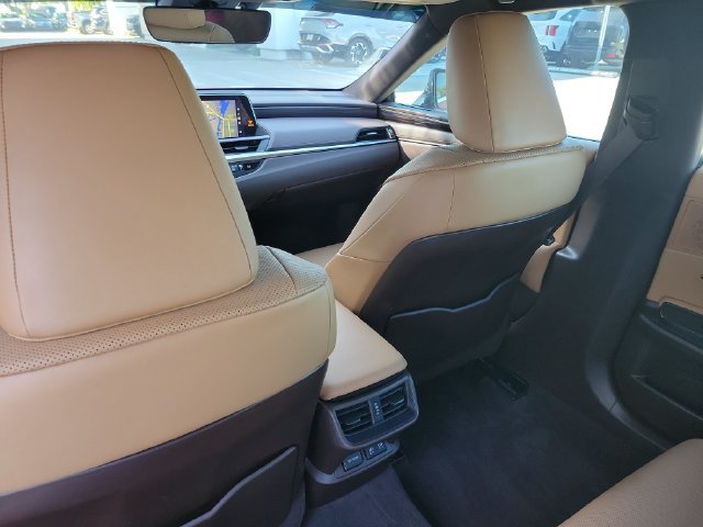 Used 2021 Lexus ES 350 w/ Premium Package FWD image 11