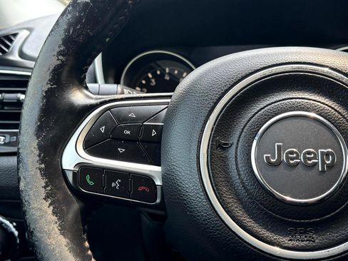 Used 2021 Jeep Compass Limited image 22