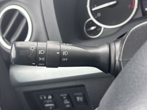 Used 2014 Toyota Tundra Platinum image 28