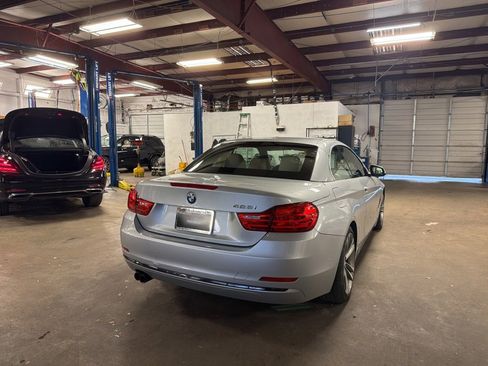 Used 2016 BMW 428i Convertible image 3