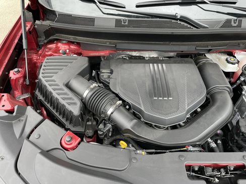 Used 2025 GMC Acadia AT4 w/ Luxury Package image 43