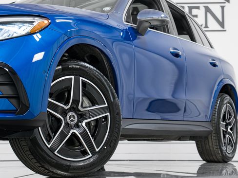 New 2026 Mercedes-Benz GLC 300 300 4MATIC image 27