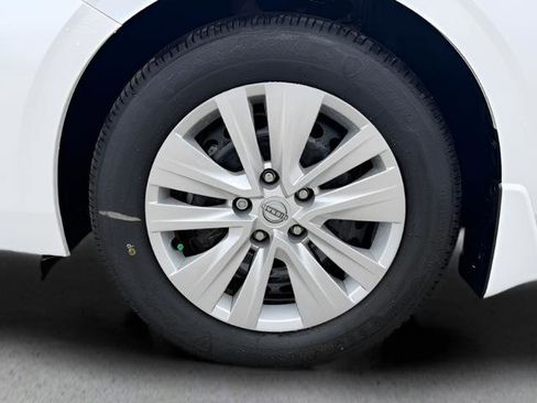 Certified 2025 Nissan Sentra S image 9