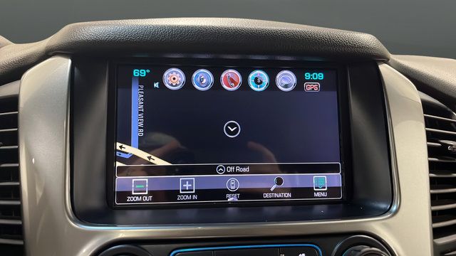 Used 2019 Chevrolet Suburban Premier AWD/4WD image 15
