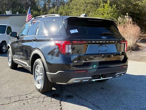 New 2026 Ford Explorer Active image 5