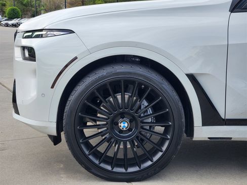 Used 2026 BMW X7 xDrive40i image 10